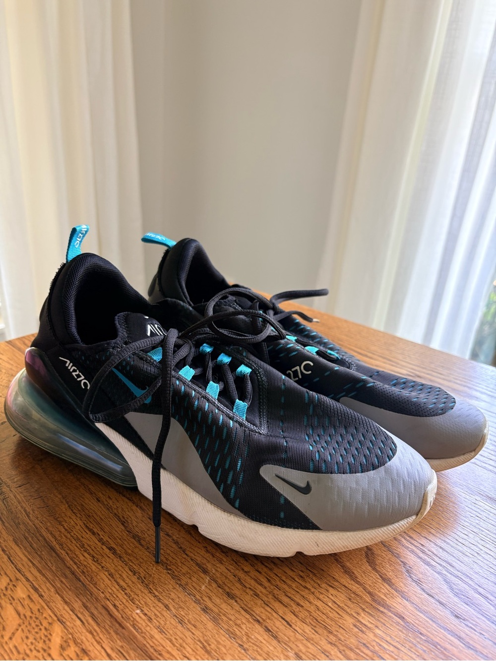 Nike Men’s Air 270’s Black, Teal & Gray Athletic Shoes- size 11